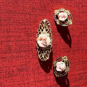 1928 Gold and Pink Rose Brooch Set